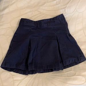 GAP uniform skort